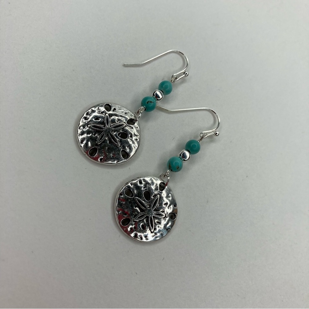 💰 𝕊 𝕠 𝕝 𝕕 💰 Sand Dollar and Turquoise Dangle Earrings - Picture 7 of 15